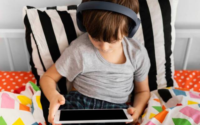 from low tech to high tech assistive technology for people with autism