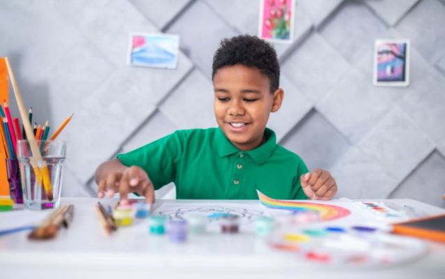 les enfants d'âge préscolaire apprennent les nombres activités pour les enfants d'âge préscolaire, apprendre aux enfants à compter les perles
