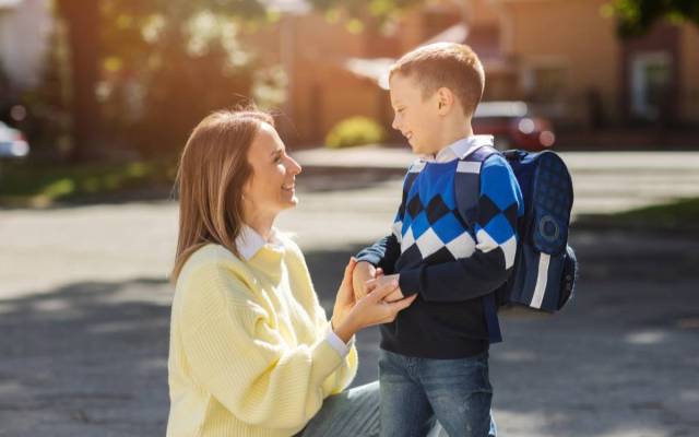 general signs and other signs of early years with long words are easily distracted