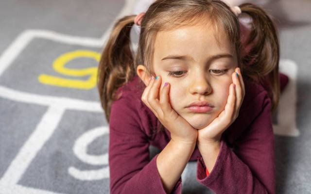write letters is difficult when dyspraxia occurs